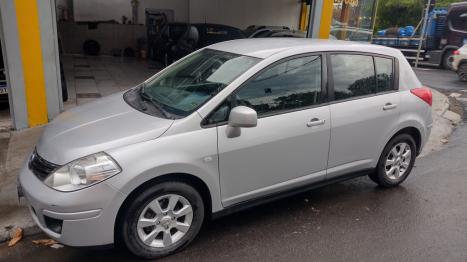 NISSAN Tiida Hatch 1.8 16V 4P S FLEX, Foto 1