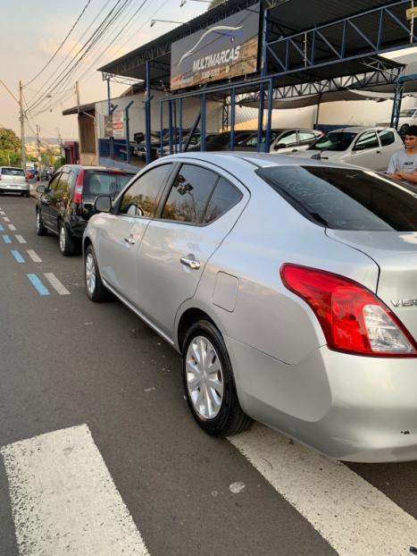 NISSAN Versa Sedan 1.6 16V 4P FLEX SV, Foto 5