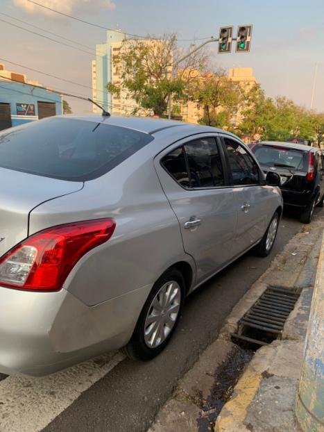 NISSAN Versa Sedan 1.6 16V 4P FLEX SV, Foto 3