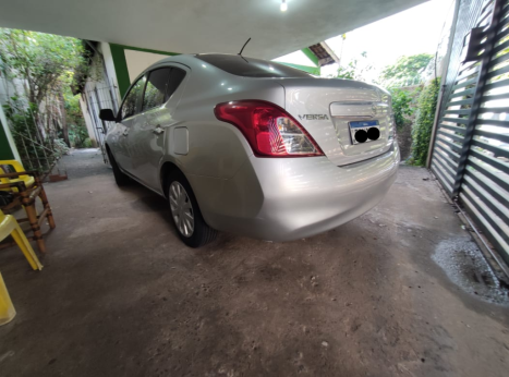 NISSAN Versa Sedan 1.6 16V 4P FLEX SL, Foto 2