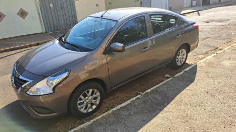 NISSAN Versa Sedan 1.0 4P FLEX S, Foto 4