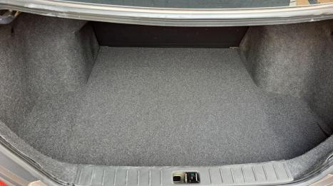NISSAN Versa Sedan 1.0 4P FLEX S, Foto 6