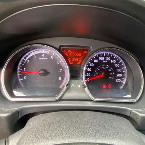 NISSAN Versa Sedan 1.6 16V 4P FLEX SV, Foto 6