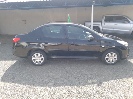 PEUGEOT 207 Sedan 1.4 4P PASSION XR FLEX, Foto 2