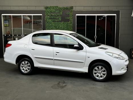 PEUGEOT 207 Sedan 1.4 4P PASSION XR FLEX, Foto 1