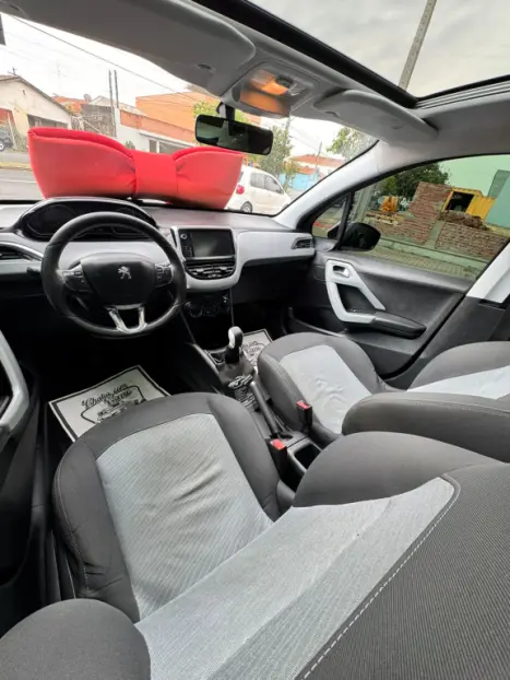 PEUGEOT 208 1.5 4P FLEX ALLURE, Foto 8