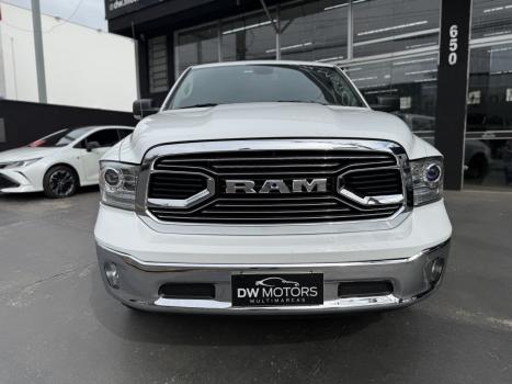 RAM 1500 5.7 V8 CLASSIC LARAMIE CABINE DUPLA 4X4 AUTOMTICO, Foto 1