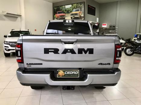 RAM 2500 6.7 I6 24V SLT CABINE DUPLA TURBO DIESEL NIGHT EDITION 4X4 AUTOMTICO, Foto 5