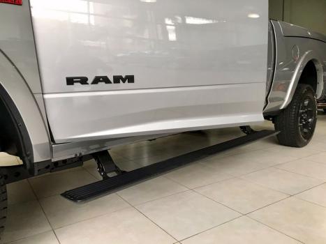 RAM 2500 6.7 I6 24V SLT CABINE DUPLA TURBO DIESEL NIGHT EDITION 4X4 AUTOMTICO, Foto 14