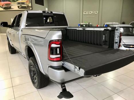 RAM 2500 6.7 I6 24V SLT CABINE DUPLA TURBO DIESEL NIGHT EDITION 4X4 AUTOMTICO, Foto 16