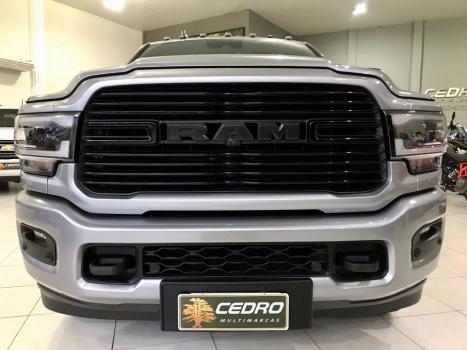 RAM 2500 6.7 I6 24V SLT CABINE DUPLA TURBO DIESEL NIGHT EDITION 4X4 AUTOMTICO, Foto 19