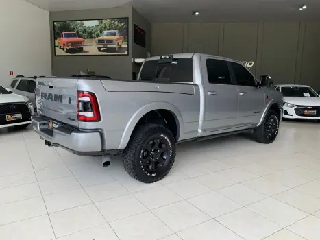 RAM 2500 6.7 I6 24V SLT CABINE DUPLA TURBO DIESEL NIGHT EDITION 4X4 AUTOMTICO, Foto 5