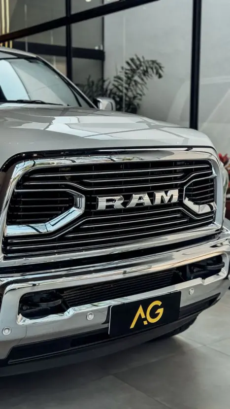 RAM 2500 6.7 I6 24V SLT CABINE DUPLA TURBO DIESEL LARAMIE 4X4 AUTOMTICO, Foto 19