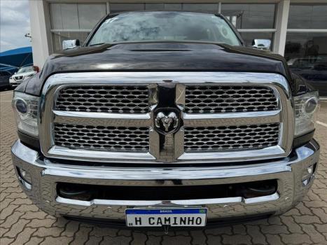 RAM 2500 6.7 I6 24V SLT CABINE DUPLA TURBO DIESEL LARAMIE 4X4 AUTOMTICO, Foto 2