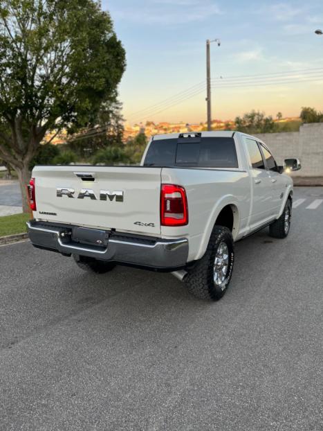 RAM 2500 6.7 I6 24V SLT CABINE DUPLA TURBO DIESEL LARAMIE 4X4 AUTOMTICO, Foto 4