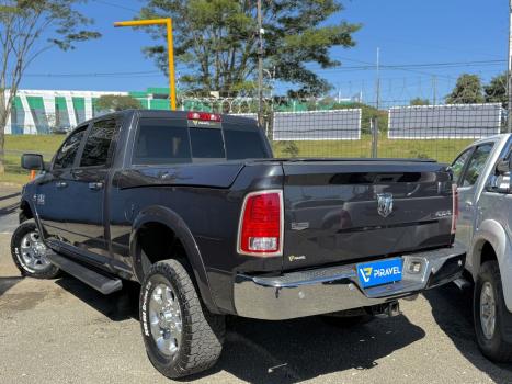 RAM 2500 6.7 I6 24V SLT CABINE DUPLA TURBO DIESEL LARAMIE 4X4 AUTOMTICO, Foto 3