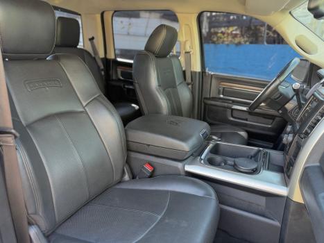 RAM 2500 6.7 I6 24V SLT CABINE DUPLA TURBO DIESEL LARAMIE 4X4 AUTOMTICO, Foto 7