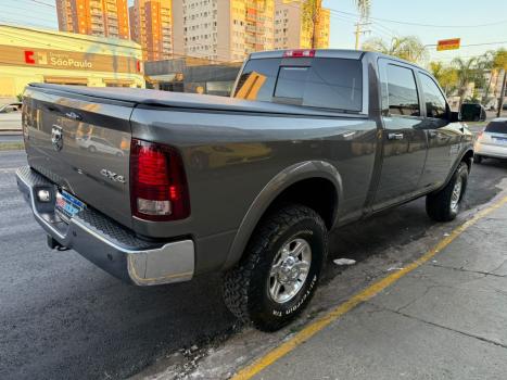RAM 2500 6.7 I6 24V SLT CABINE DUPLA TURBO DIESEL LARAMIE 4X4 AUTOMTICO, Foto 7