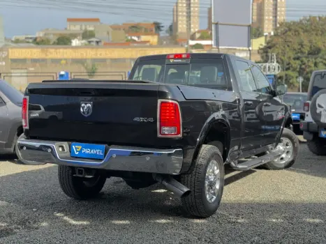RAM 2500 6.7 I6 24V SLT CABINE DUPLA TURBO DIESEL LARAMIE 4X4 AUTOMTICO, Foto 4