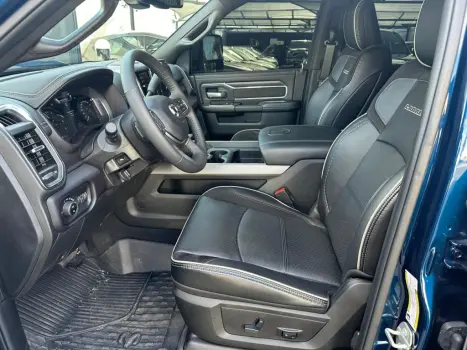 RAM 2500 6.7 I6 24V SLT CABINE DUPLA TURBO DIESEL NIGHT EDITION 4X4 AUTOMTICO, Foto 11