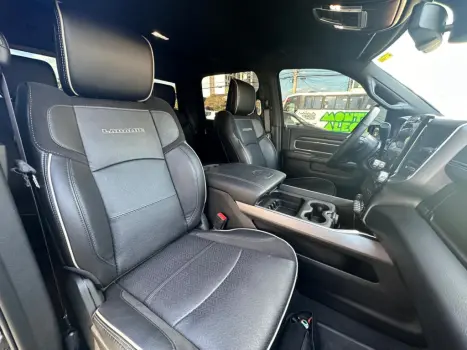 RAM 2500 6.7 I6 24V SLT CABINE DUPLA TURBO DIESEL NIGHT EDITION 4X4 AUTOMTICO, Foto 13