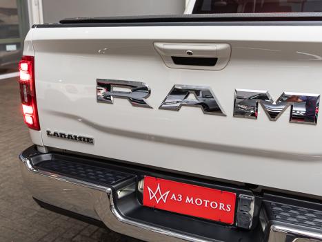 RAM 2500 6.7 I6 24V SLT CABINE DUPLA TURBO DIESEL LARAMIE 4X4 AUTOMTICO, Foto 34