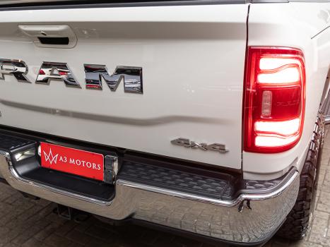 RAM 2500 6.7 I6 24V SLT CABINE DUPLA TURBO DIESEL LARAMIE 4X4 AUTOMTICO, Foto 35