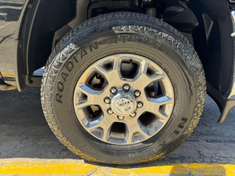 RAM 2500 6.7 I6 24V SLT CABINE DUPLA TURBO DIESEL LARAMIE 4X4 AUTOMTICO, Foto 13