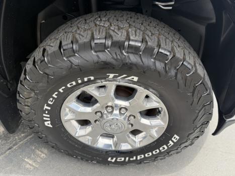 RAM 2500 6.7 I6 24V SLT CABINE DUPLA TURBO DIESEL LARAMIE 4X4 AUTOMTICO, Foto 10