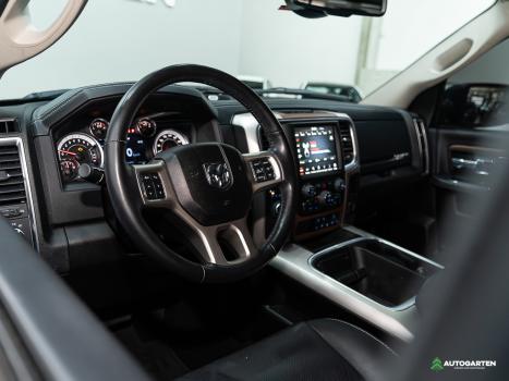 RAM Classic 5.7 V8 32V 4P HEMI LARAMIE AUTOMTICO, Foto 6