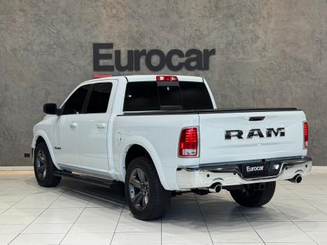 RAM Classic 5.7 V8 32V 4P HEMI LARAMIE AUTOMTICO, Foto 4