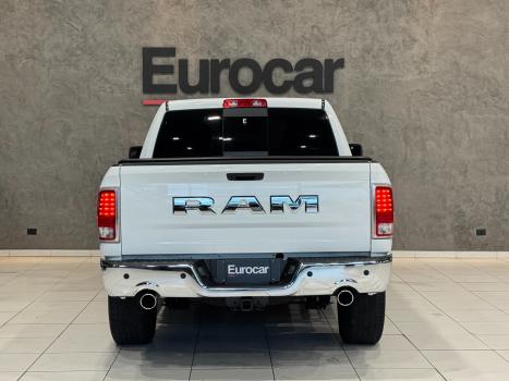 RAM Classic 5.7 V8 32V 4P HEMI LARAMIE AUTOMTICO, Foto 5
