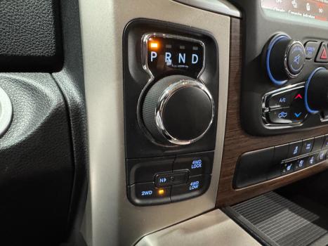 RAM Classic 5.7 V8 32V 4P HEMI LARAMIE AUTOMTICO, Foto 14