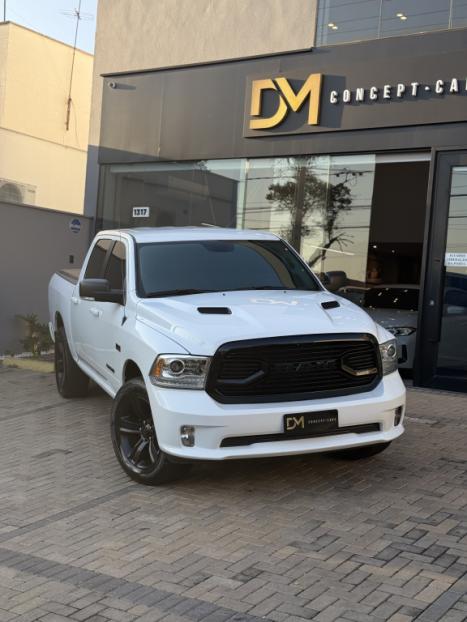 RAM Classic 5.7 V8 32V 4P HEMI LARAMIE NIGHT EDITION AUTOMTICO, Foto 1