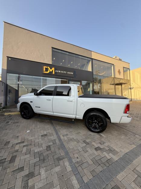 RAM Classic 5.7 V8 32V 4P HEMI LARAMIE NIGHT EDITION AUTOMTICO, Foto 10
