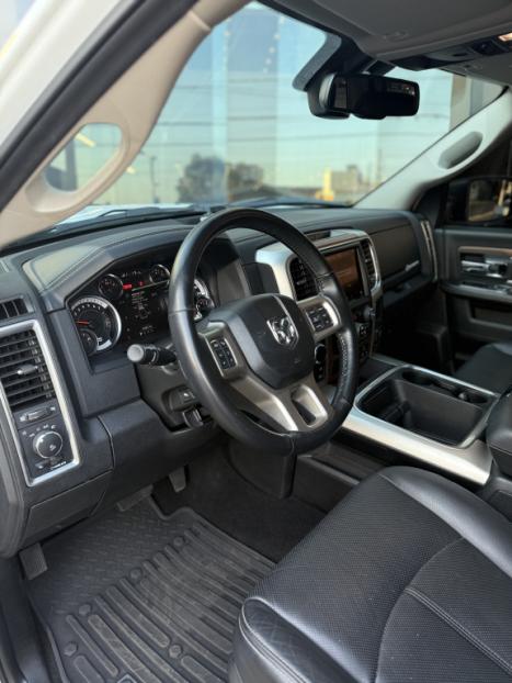 RAM Classic 5.7 V8 32V 4P HEMI LARAMIE NIGHT EDITION AUTOMTICO, Foto 14
