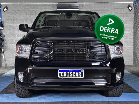 RAM Classic 5.7 V8 32V 4P HEMI LARAMIE NIGHT EDITION AUTOMTICO, Foto 1