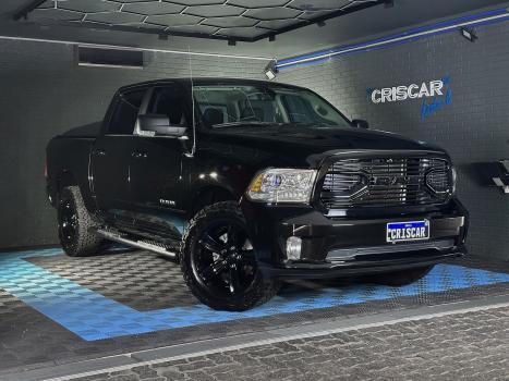 RAM Classic 5.7 V8 32V 4P HEMI LARAMIE NIGHT EDITION AUTOMTICO, Foto 2