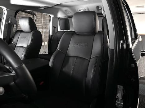RAM Classic 5.7 V8 32V 4P HEMI LARAMIE NIGHT EDITION AUTOMTICO, Foto 10
