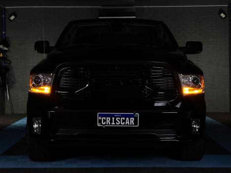 RAM Classic 5.7 V8 32V 4P HEMI LARAMIE NIGHT EDITION AUTOMTICO, Foto 11