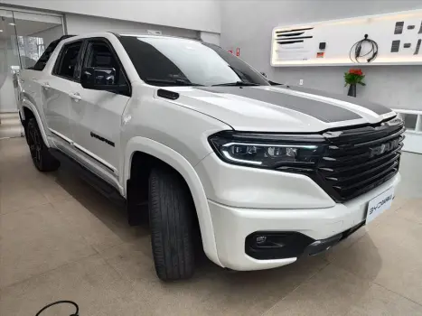 RAM Rampage 2.0 4P HURRICANE 4 TURBO LARAMIE 4X4 AUTOMTICO, Foto 3