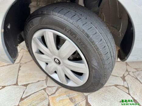 RENAULT Clio Hatch 1.0 16V 4P AUTHENTIQUE, Foto 8