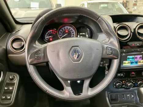 RENAULT Duster 1.6 16V 4P FLEX DYNAMIQUE AUTOMTICO CVT, Foto 15