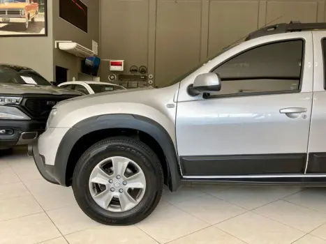 RENAULT Duster 1.6 16V 4P FLEX DYNAMIQUE AUTOMTICO CVT, Foto 42