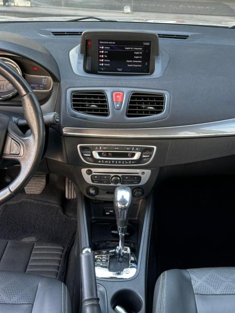 RENAULT Fluence 2.0 16V 4P FLEX DYNAMIQUE PLUS AUTOMTICO, Foto 9