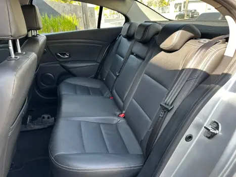 RENAULT Fluence 2.0 16V 4P FLEX DYNAMIQUE PLUS AUTOMTICO, Foto 13