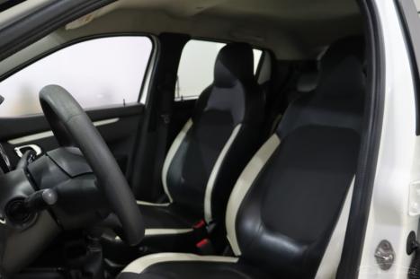 RENAULT Kwid 1.0 12V 4P SCE FLEX INTENSE, Foto 7