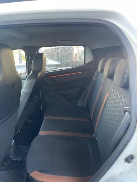 RENAULT Kwid 1.0 12V 4P SCE FLEX OUTSIDER, Foto 9