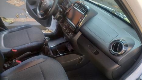 RENAULT Kwid 1.0 12V 4P SCE FLEX INTENSE, Foto 6