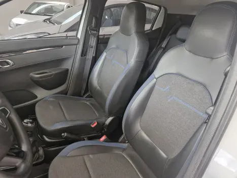 RENAULT Kwid 1.0 12V 4P SCE FLEX INTENSE, Foto 6